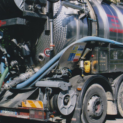 Pulizie allacciamenti reti fognarie